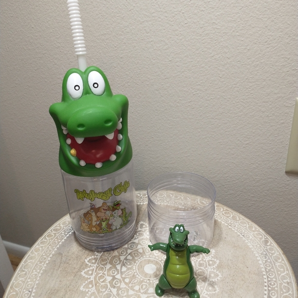 Rainforest Cafe Travel Bottle, 2Whirley Works Buckets,Alice in Wonderland Mug. - Picture 6 of 16